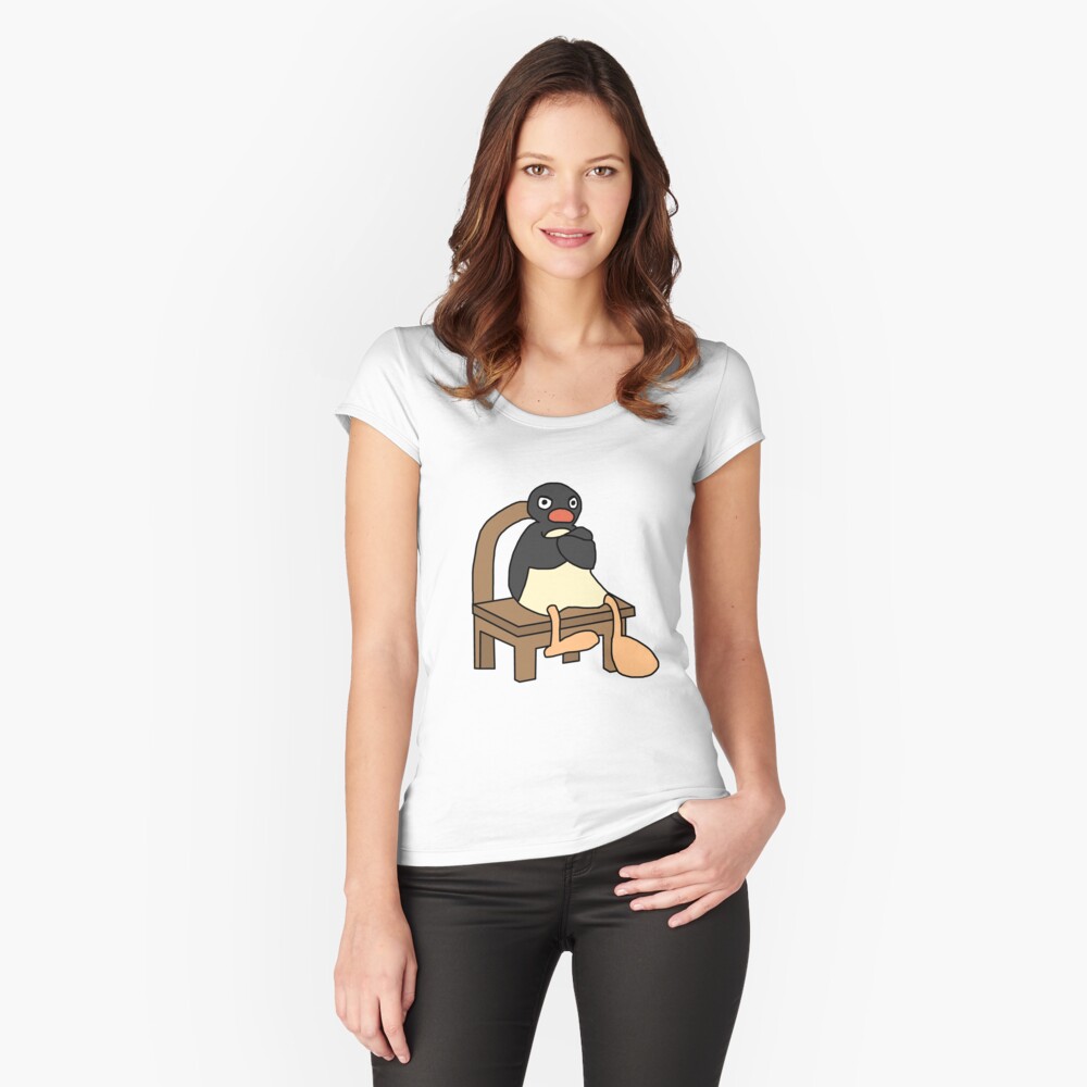 Vista previa del artículo con la obra «Camiseta entallada de cuello ancho», diseñado y vendido por courtneyklich.