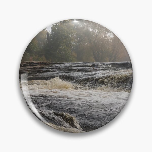 Artikelvorschau, Whisky River - foggy Herbst Wasserlandschaft entworfen und verkauft von Georgia Mizuleva.