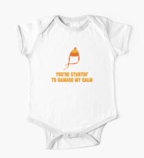 Jayne Hat Shirt - Damage My Calm Baby Body Kurzarm