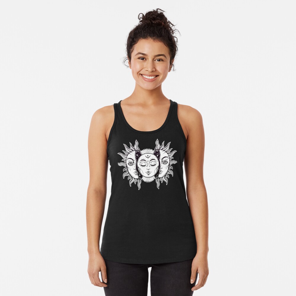 Vista previa del artículo con la obra «Camiseta con espalda nadadora», diseñado y vendido por MagneticMama.
