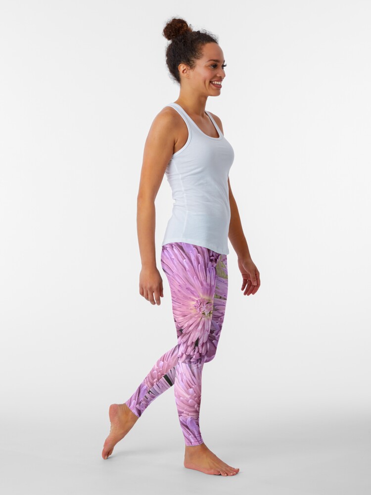 Alternate view of Purple flowers, Purple flowers Leggings