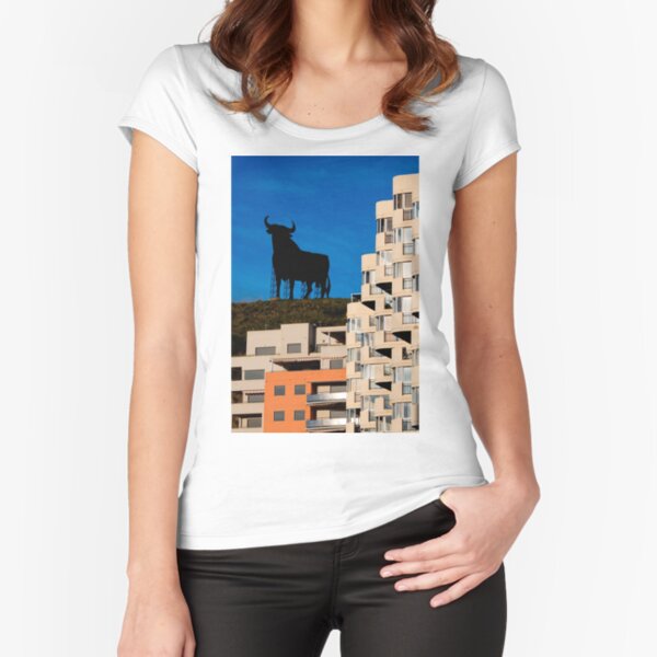 El Toro Fitted Scoop T-Shirt