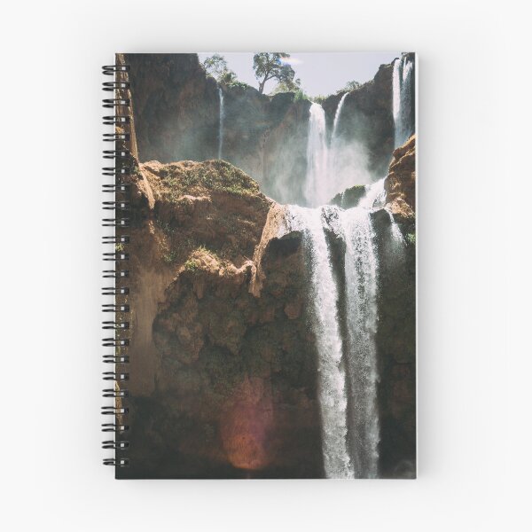 Aperçu de l'œuvre Ouzoud Falls Maroc créée et vendue par ppolecho.