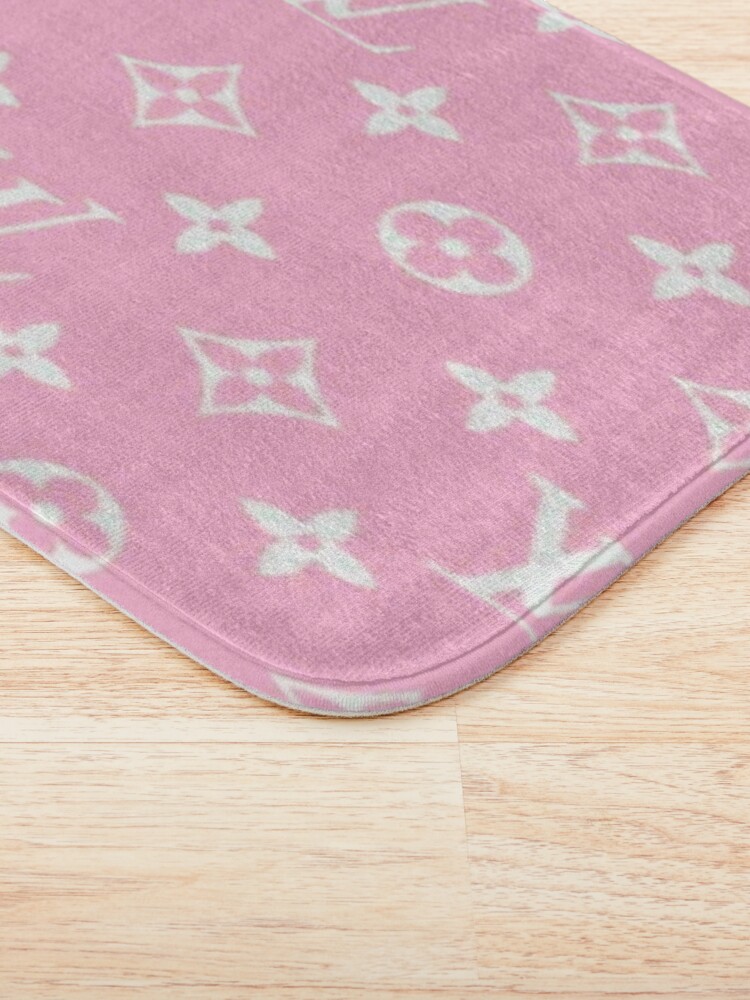 Alternate view of Louis V Bonbon rose Bath Mat