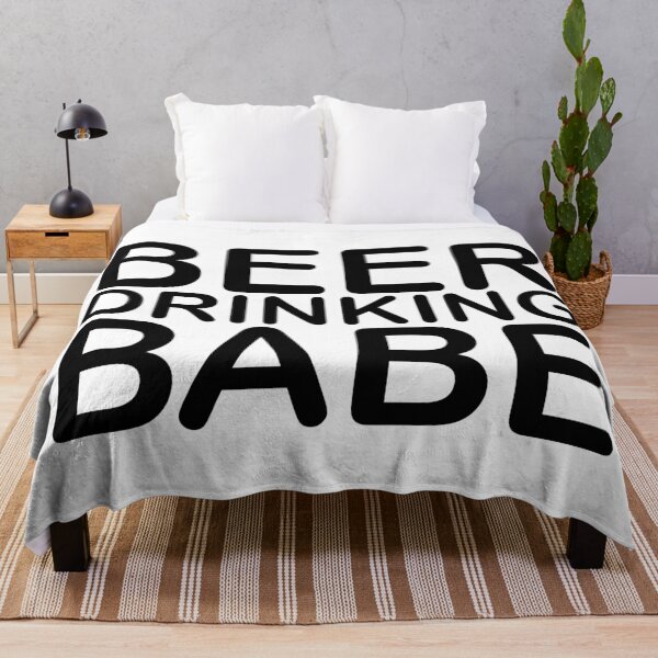 Aperçu de l'œuvre BEER DRINKING BABE créée et vendue par ColorMeHappy123.