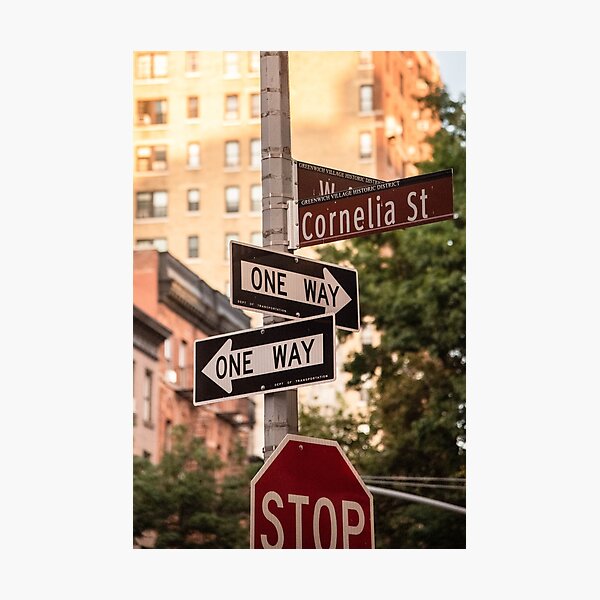 Aperçu de l'œuvre Cornelia Street créée et vendue par ashleybravickphoto.
