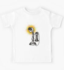 Vintage retro pop art phone telephone halftone burst Kids Tee