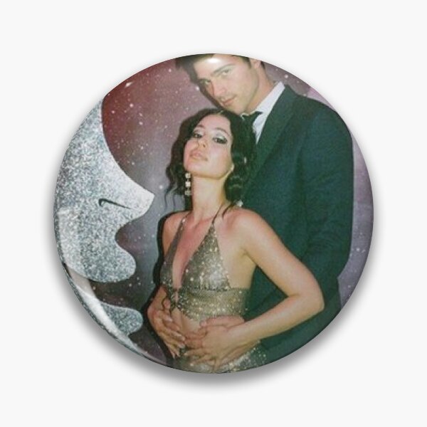 Item preview, Nate Jacobs y Maddie Perez designed and sold by hemsworth.