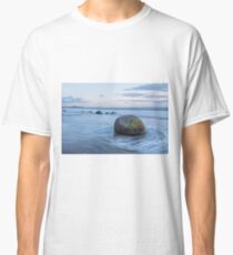 Moeraki Boulders _ New Zealand Classic T-Shirt