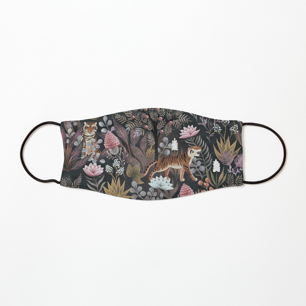 Moody jungle Mask