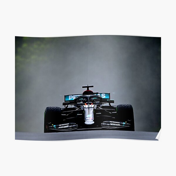 Lewis Hamilton fait un gros spray lors du Grand Prix de Hongrie 2020 Poster