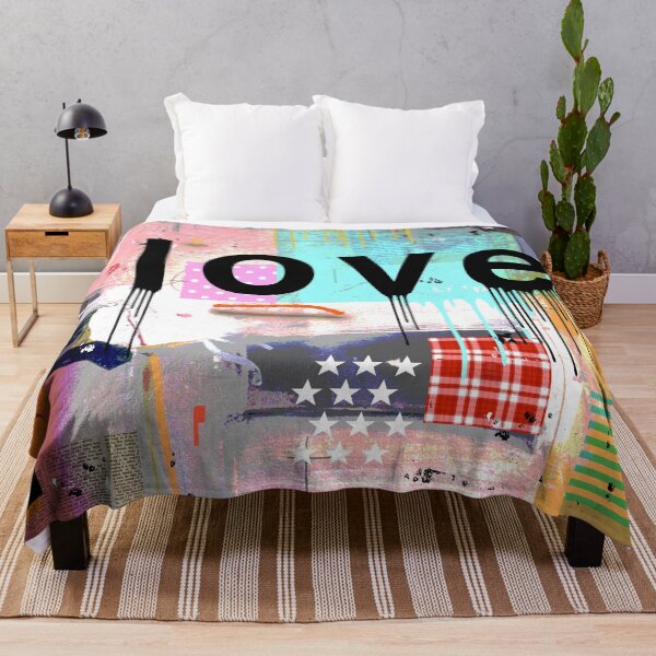 LOVE COLOR Throw Blanket