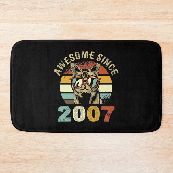 Aperçu de l'œuvre Awesome Since 2007 créée et vendue par coolprint.