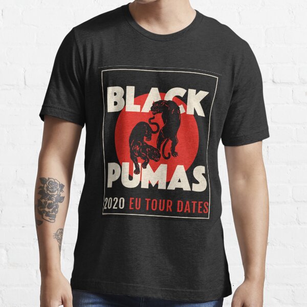 Pumas negros Camiseta esencial