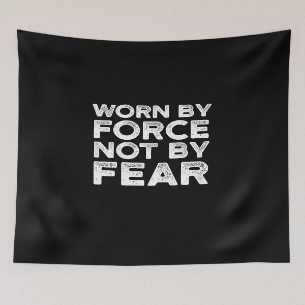 Artikelvorschau, Von Gewalt getragen Nicht von Fear T-Shirt entworfen und verkauft von Mostik Vipo.