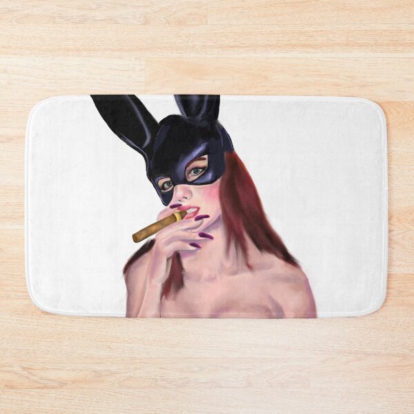 Artikelvorschau, Bunny Girl Zigarrenraucher entworfen und verkauft von Pam LaCasse.