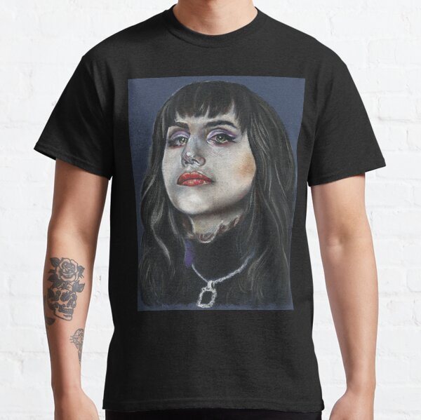 Nadja Classic T-Shirt
