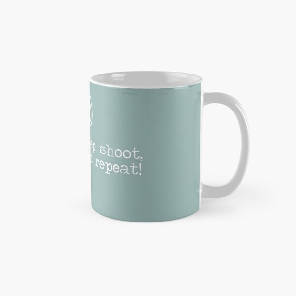 Aperçu de l'œuvre Photographers Sleep Shoot Edit Repeat Camera Life créée et vendue par GreatLakesLocal.