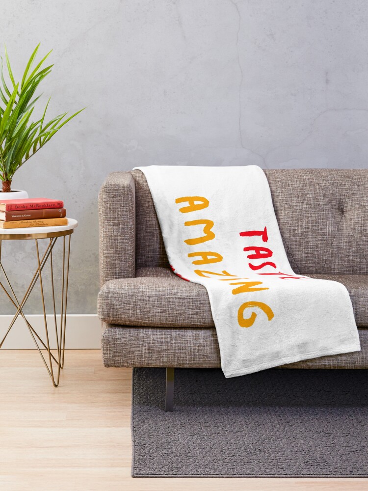 Alternate view of Vegans Taste Amazing with Lips Throw Blanket