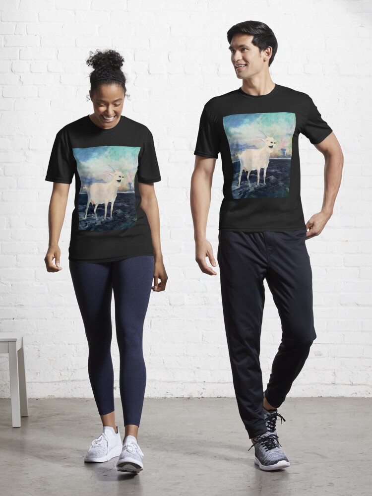 Thumbnail 1 von 7, Funktionsshirt, Eine fröhliche Ziege auf hoher See designt und verkauft von LillianBerthel.