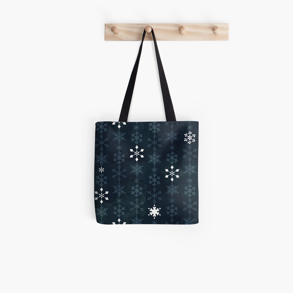 Snowflake crystals chain Tote Bag