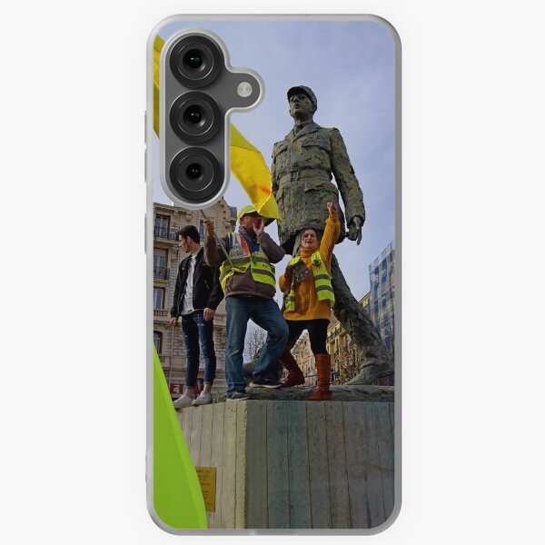 Item preview, Gilet jaunes et De Gaulle designed and sold by Random Railways.