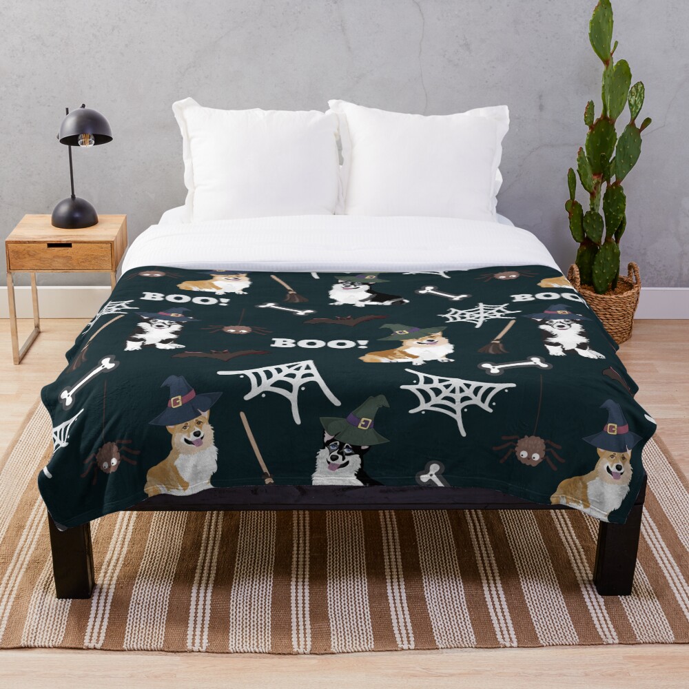 Corgis Celebrate Halloween - BOOOOO Throw Blanket