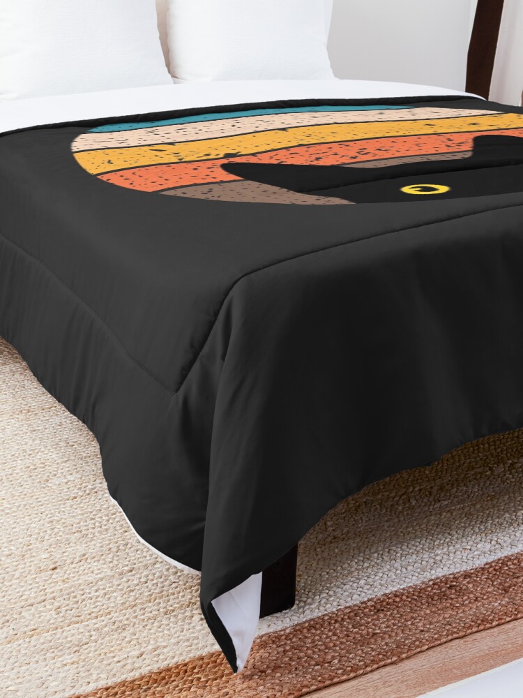 Alternate view of Peeking Cat in Retro Circle Comforter