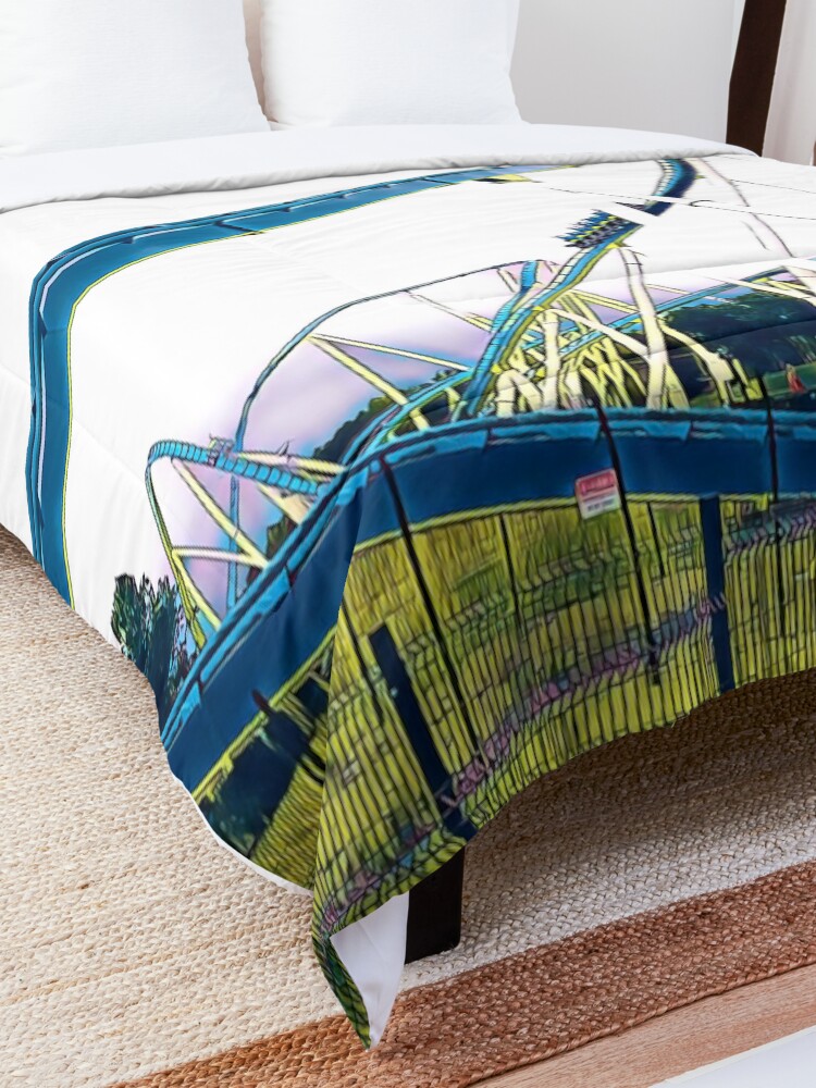 Alternate view of Fury 325 Turns Image Comforter