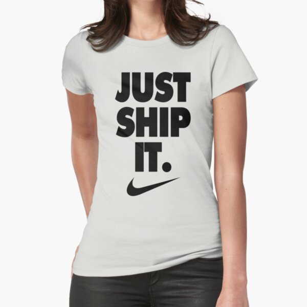 Artikel-Vorschau von  Dies ist das ultimative Shirt, um die Leute wissen zu lassen, wie du rollst.

Holen Sie sich die weiße Version: http://www.redbubble.com/people/obsessivegeek/works/10682379-just-ship-it-white-version, designt und verkauft von obsessivegeek.