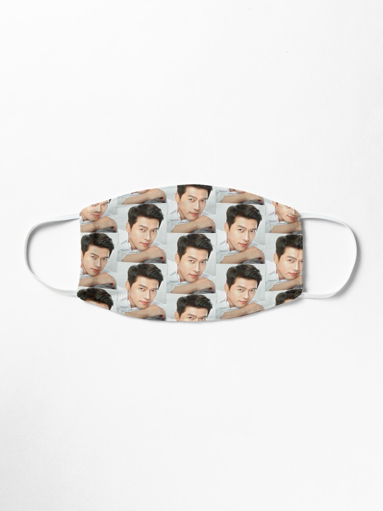 Alternate view of Hyun Bin Mask