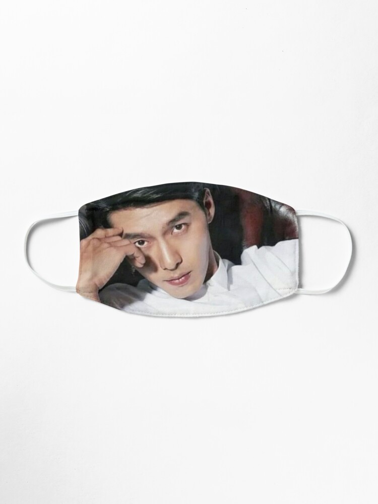 Alternate view of Hyun Bin Mask
