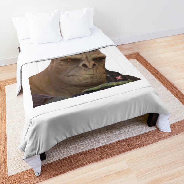 Craig halo brute meme Comforter