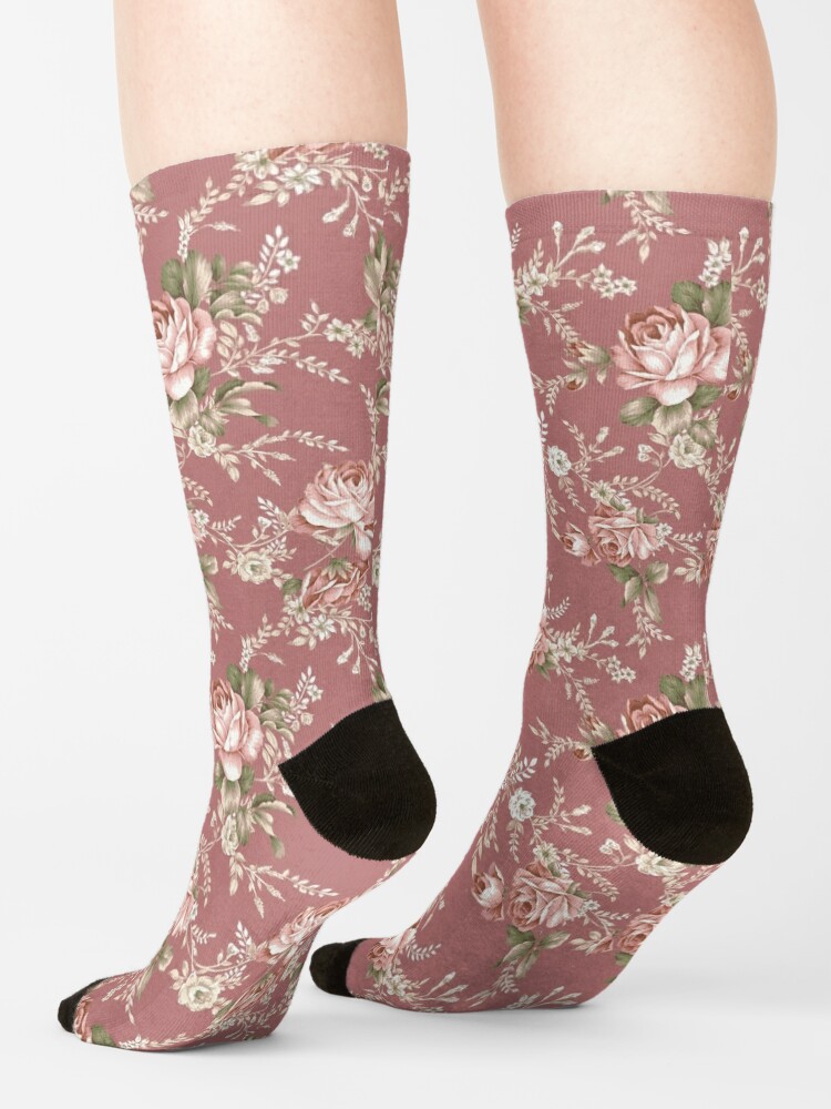 Disover Vintage Blush Roses - Dk. Pink Background | Socks