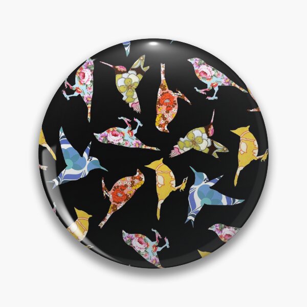 Artikelvorschau, Vogelformen von Vintage Flower Wallpaper auf Grau Grau Anthrazit Schwarz entworfen und verkauft von NOTSNIW ART.