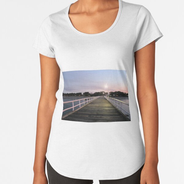 Urangan Pier, Harvey Bay, QLD, Australia Premium Scoop T-Shirt