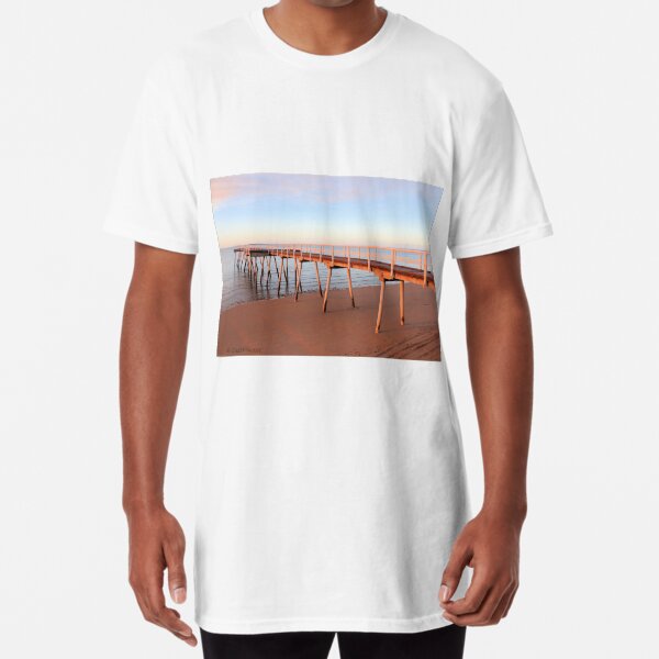 Torquay Pier, Harvey Bay, QLD, Australia Long T-Shirt