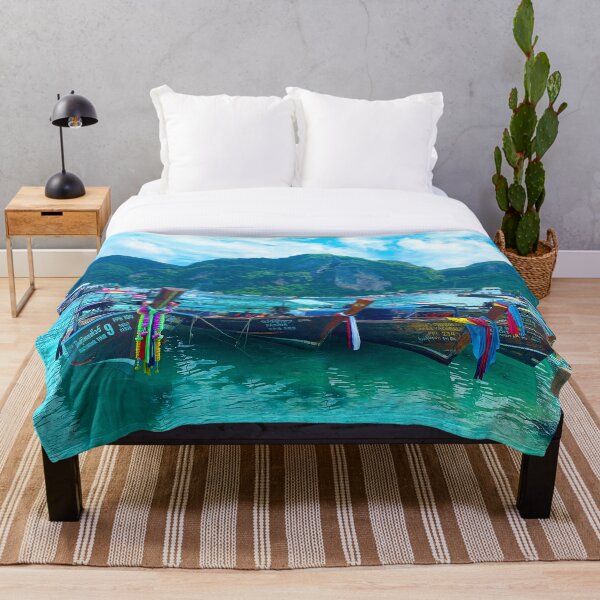 Item preview,  Tailandia
La imagen muestra la playa de Loh Dalum en la isla de Ko Phi Phi Don.

Ubicación exacta: 7 ° 44'23.4 "N 98 ° 46'14.6" E designed and sold by parest.