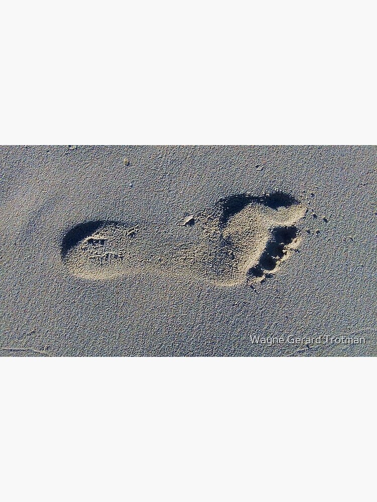 Footprint in the Sand by redmoondragon