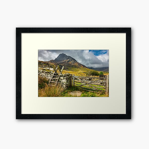 Way To Tryfan Mountain Framed Art Print