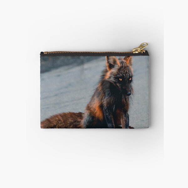 Artikelvorschau, Melanistischer Fuchs entworfen und verkauft von Ccbbtr.