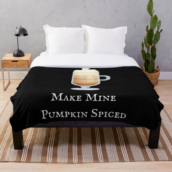 Artikelvorschau, Make Mine Pumpkin Spiced on Black entworfen und verkauft von Uttershirt.