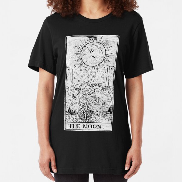 The Moon Tarot Card - Major Arcana - fortune telling - occult Slim Fit T-Shirt