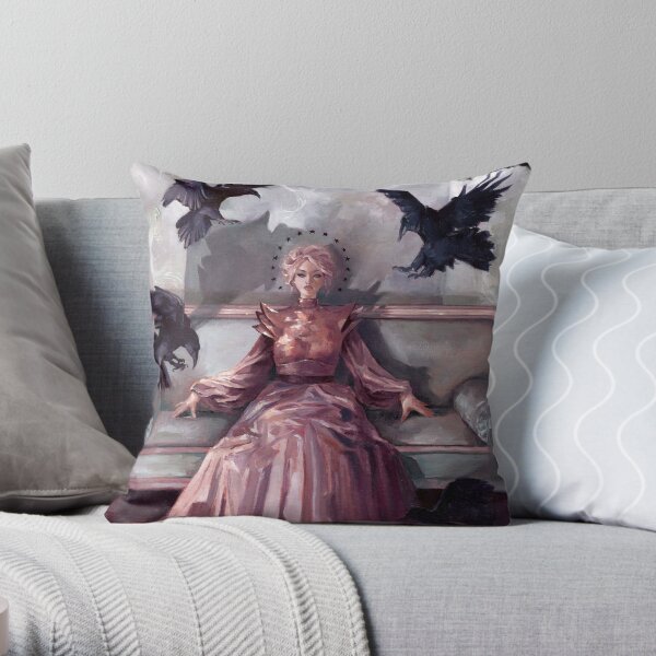 Queen of crows Throw Pillow