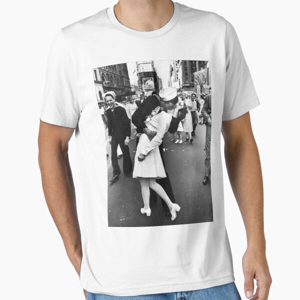 Vista previa del artículo con la obra «Beso del día de la victoria y el día de Japón en Times Square», diseñado y vendido por kungmyfu.