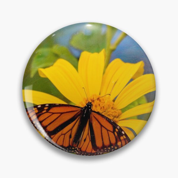 Aperçu de l'œuvre Papillon et tournesol par Christine Chester créée et vendue par cschester4.