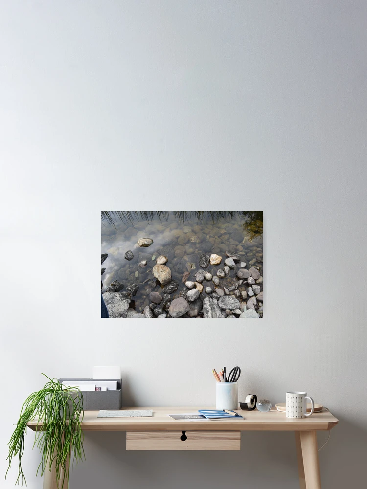 Imagen 2 de 3, Póster con la obra Calma Riverside Rocks, diseñada y vendida por parest.