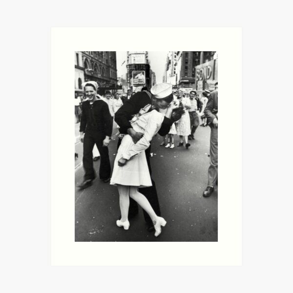 Aperçu de l'œuvre Baiser de la victoire et du Jour du J à Times Square créée et vendue par kungmyfu.