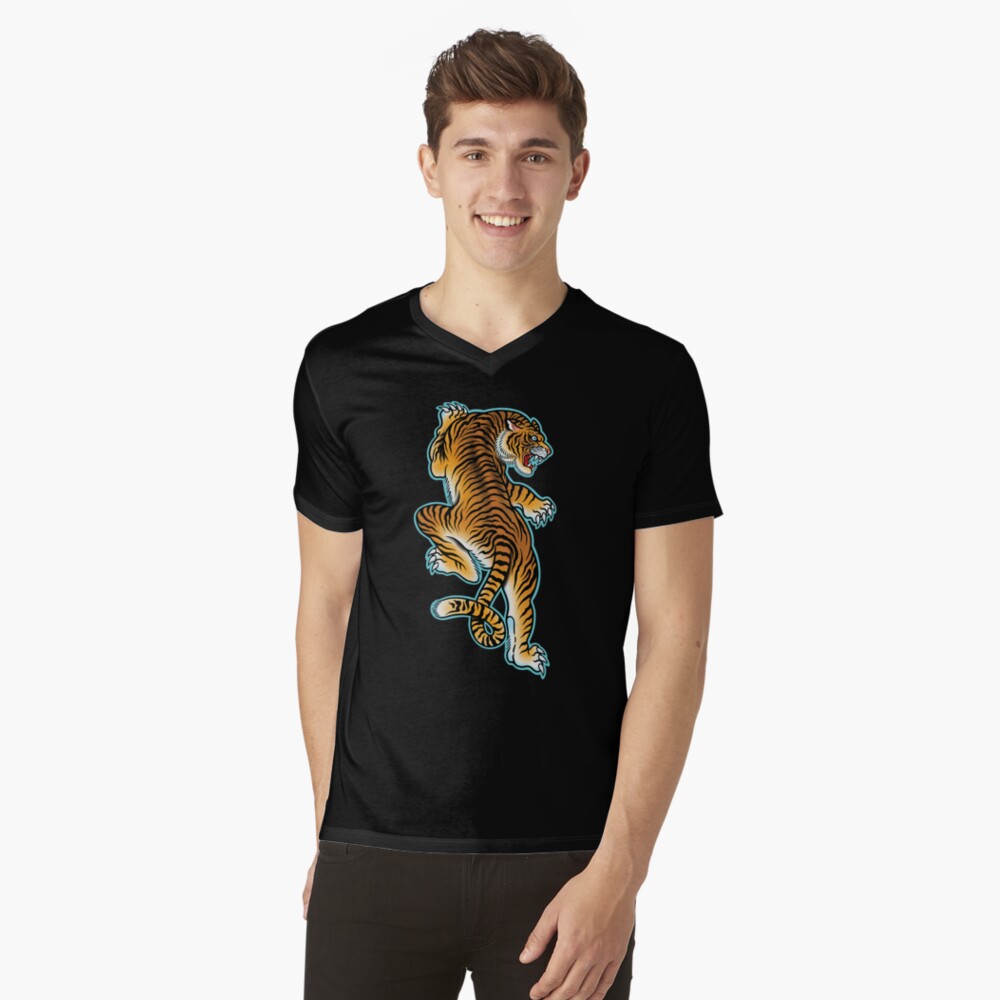 Artikel-Vorschau von T-Shirt mit V-Ausschnitt, designt und verkauft von SevenRelics.