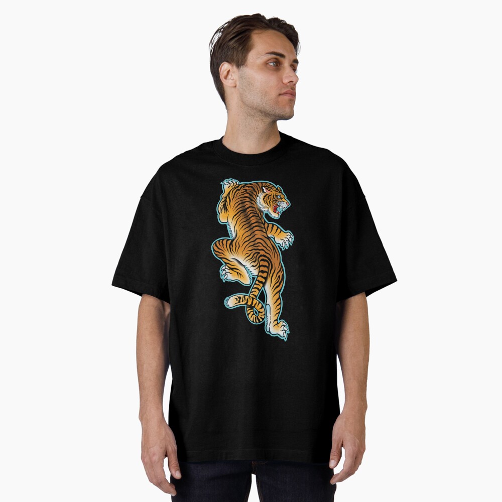 Artikel-Vorschau von Oversized T-Shirt, designt und verkauft von SevenRelics.
